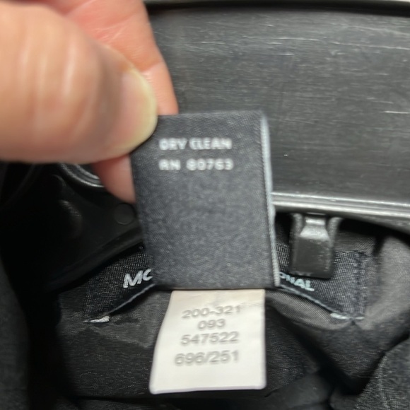 Moda International Black Blazer - Picture 6 of 10